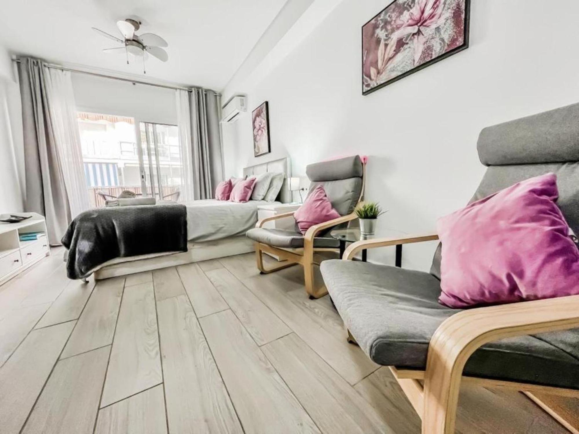 Reformed Studio Apartment In Central Nerja 3K Exterior photo